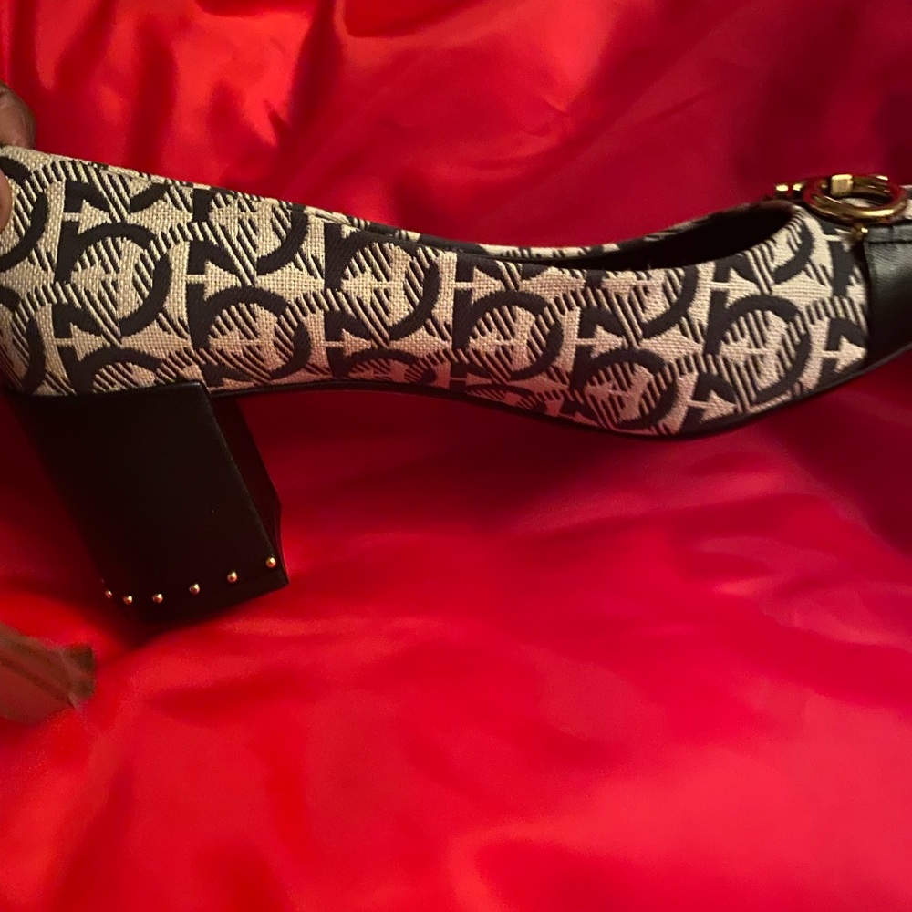 Salvatore Ferragamo Loafer gold Horse Bite Hardware.
